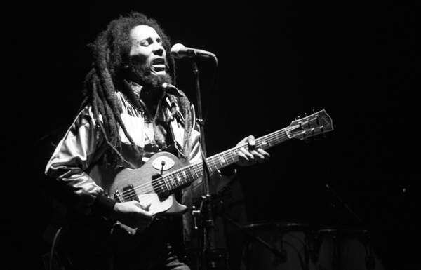 Bob live in 1980